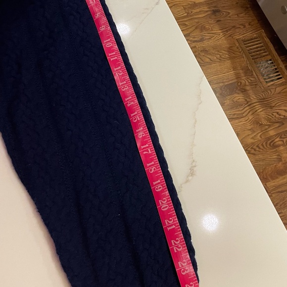 Joseph & Lyman cashmere blue cable knit sweater. Size XL - Picture 7 of 10